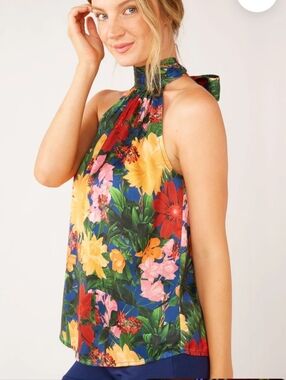 Abbey Glass  Rory Top Full Bloom Satin